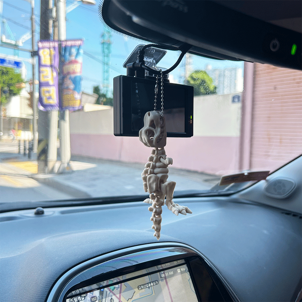 🚗 <strong>Car rearview mirror</strong>